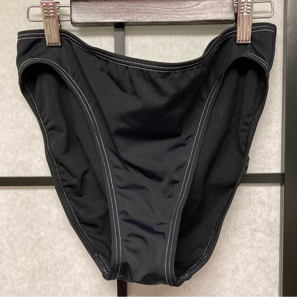 EUC SWIM Newport News swim bottom hipster style. Black w/white stitch in size 10